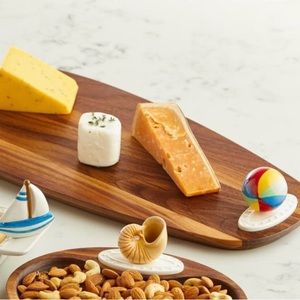 NIB Retired Nora Fleming black walnut tasting board